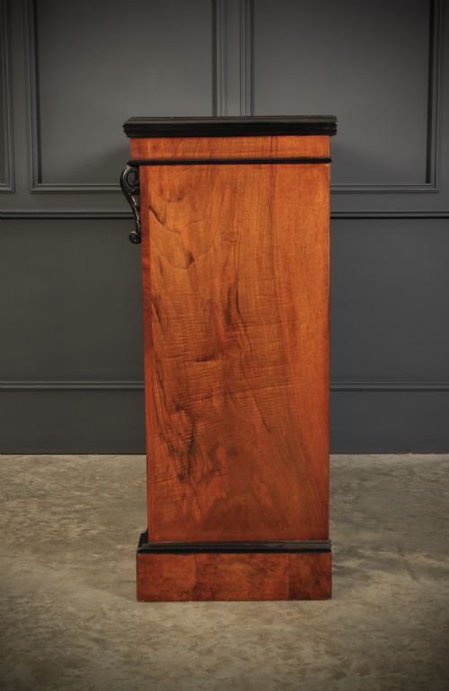 VICTORIAN GLAZED FIGURED WALNUT BOOKCASE - ADDITIONAL PHOTO 10