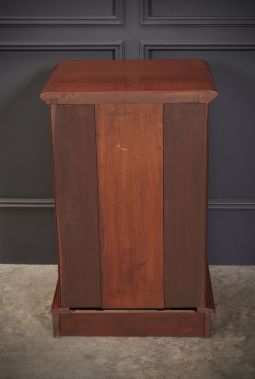 PAIR OF VICTORIAN MAHOGANY BEDSIDE CHESTS - ADDITIONAL PHOTO 8