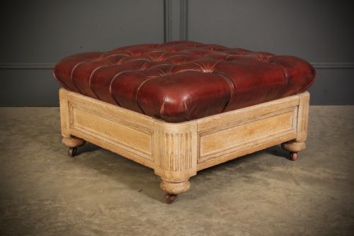 VICTORIAN LIGHT OAK BUTTONED LEATHER FOOTSTOOL - ADDITIONAL PHOTO 1