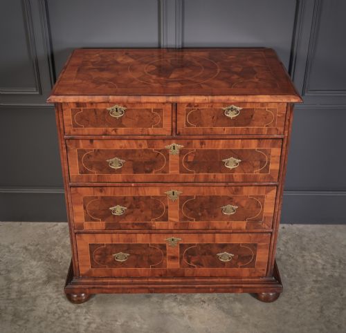 WILLIAM MARY OYSTER VENEERED CHEST OF DRAWERS - ADDITIONAL PHOTO 6