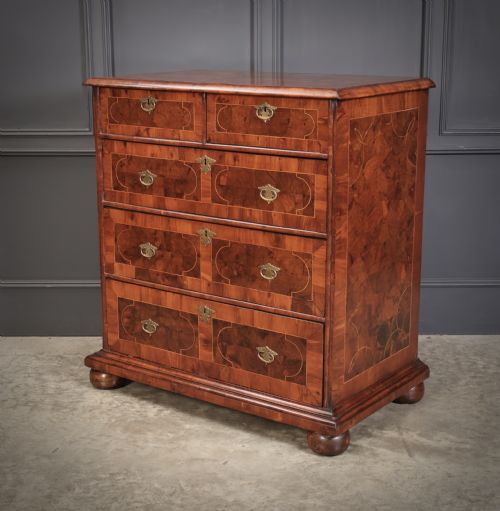 WILLIAM MARY OYSTER VENEERED CHEST OF DRAWERS - ADDITIONAL PHOTO 9