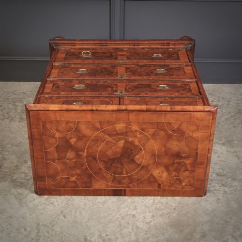WILLIAM MARY OYSTER VENEERED CHEST OF DRAWERS - ADDITIONAL PHOTO 13