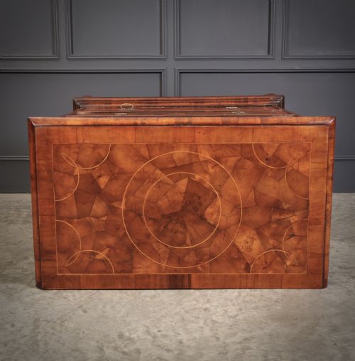 WILLIAM MARY OYSTER VENEERED CHEST OF DRAWERS - ADDITIONAL PHOTO 14