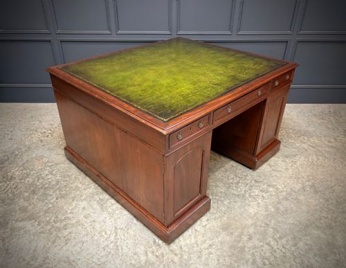 LARGE VICTORIAN MAHOGANY PARTNERS DESK - ADDITIONAL PHOTO 9