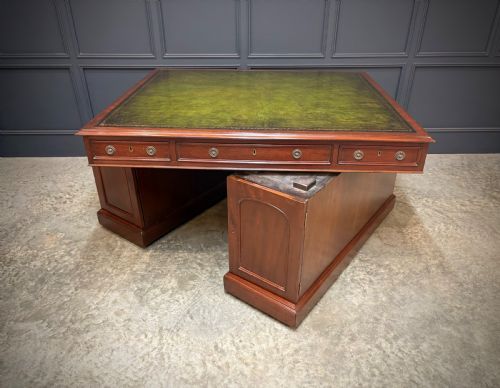 LARGE VICTORIAN MAHOGANY PARTNERS DESK - ADDITIONAL PHOTO 16
