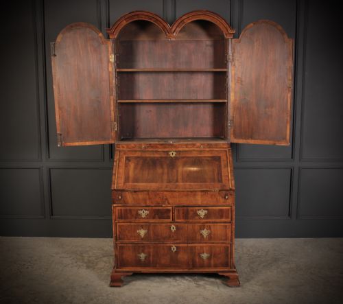 18TH CENTURY WALNUT BUREAU BOOKCASE - ADDITIONAL PHOTO 2