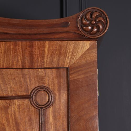 LATE REGENCY MAHOGANY LINEN PRESS CUPBOARD - ADDITIONAL PHOTO 5
