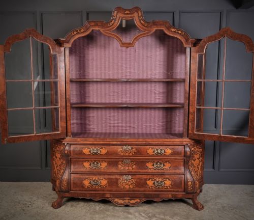 LARGE MARQUETRY INLAID WALNUT BOMBE SHAPED CABINET - ADDITIONAL PHOTO 4