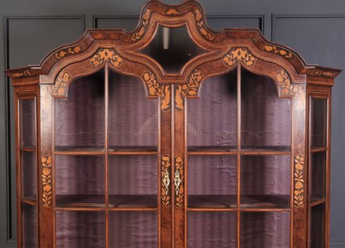 LARGE MARQUETRY INLAID WALNUT BOMBE SHAPED CABINET - ADDITIONAL PHOTO 6