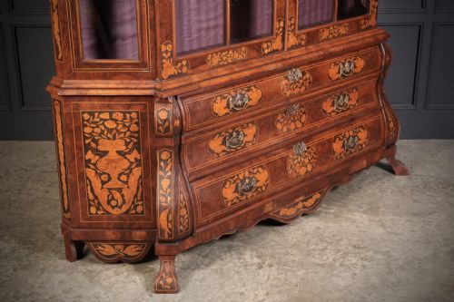 LARGE MARQUETRY INLAID WALNUT BOMBE SHAPED CABINET - ADDITIONAL PHOTO 9