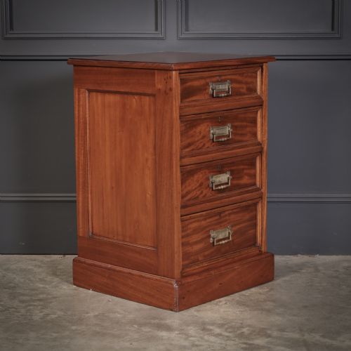 LARGE PAIR OF VICTORIAN MAHOGANY BEDSIDE CHESTS - ADDITIONAL PHOTO 4