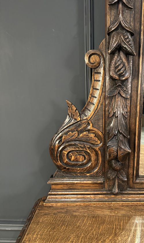 CARVED OAK SIDEBOARD - ADDITIONAL PHOTO 6