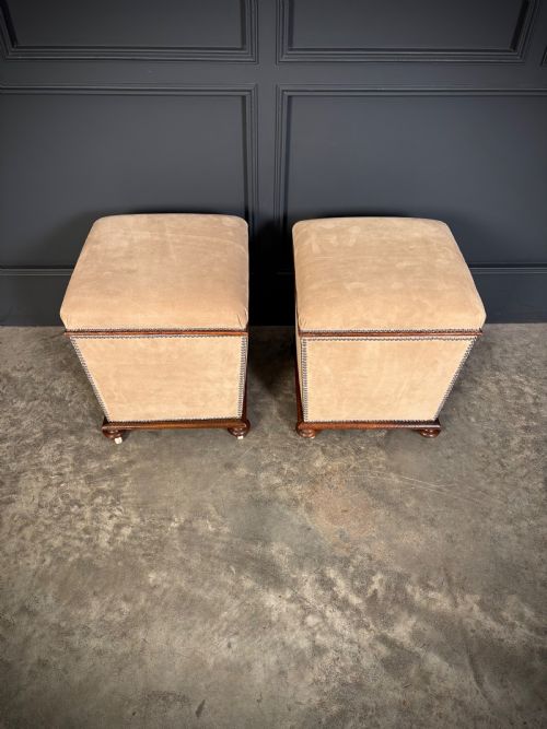 PAIR OF REGENCY OTTOMAN STOOLS - ADDITIONAL PHOTO 3