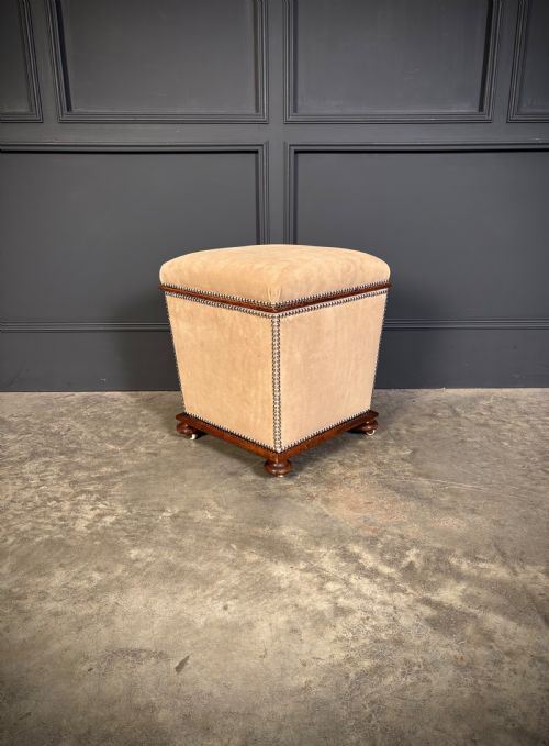 PAIR OF REGENCY OTTOMAN STOOLS - ADDITIONAL PHOTO 4