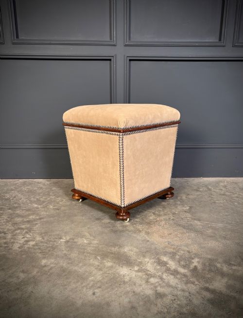 PAIR OF REGENCY OTTOMAN STOOLS - ADDITIONAL PHOTO 6