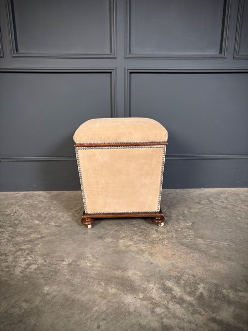 PAIR OF REGENCY OTTOMAN STOOLS - ADDITIONAL PHOTO 9