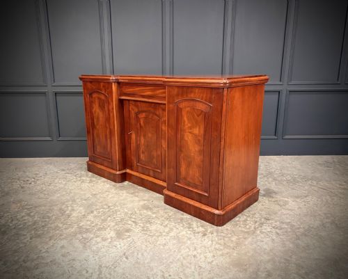 VICTORIAN MAHOGANY 3DOOR SIDEBOARD - ADDITIONAL PHOTO 8