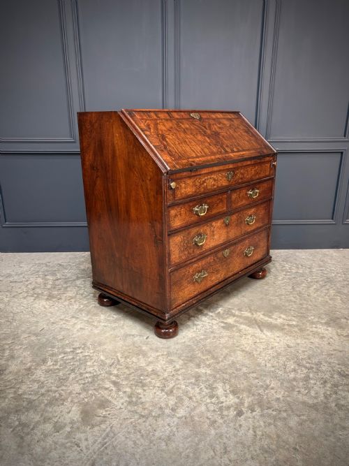 QUEEN ANNE WALNUT BUREAU - ADDITIONAL PHOTO 1