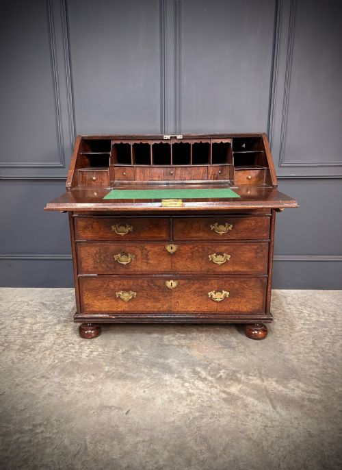 QUEEN ANNE WALNUT BUREAU - ADDITIONAL PHOTO 2