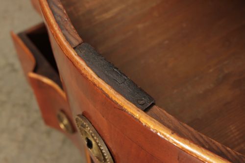 LARGE WALNUT SERPENTINE SHAPED CHEST - ADDITIONAL PHOTO 7