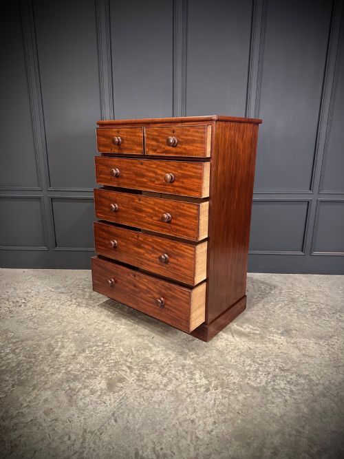 VICTORIAN MAHOGANY CHEST OF DRAWERS - ADDITIONAL PHOTO 5