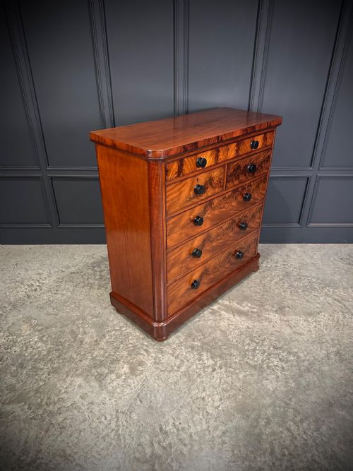 LARGE VICTORIAN FLAME MAHOGANY CHEST OF DRAWERS - ADDITIONAL PHOTO 1