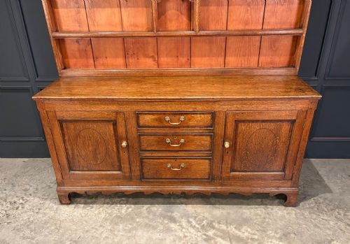 18TH CENTURY COUNTRY OAK DRESSER - ADDITIONAL PHOTO 4