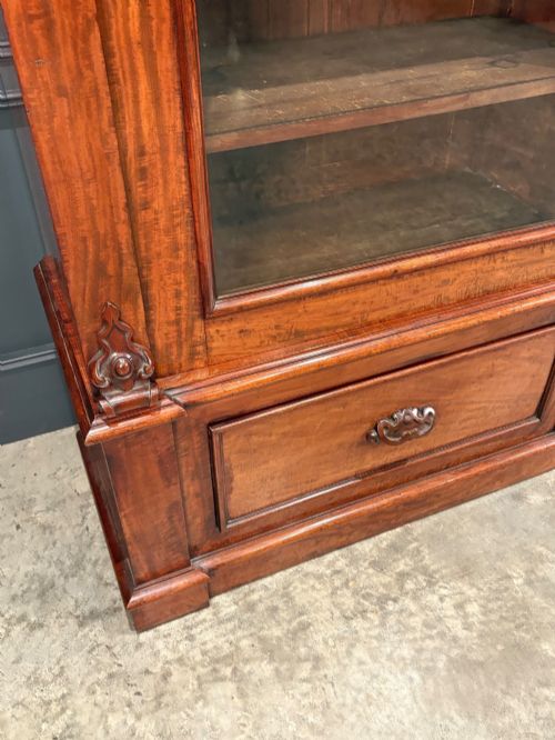 LARGE VICTORIAN MAHOGANY GLAZED BOOKCASE - ADDITIONAL PHOTO 3