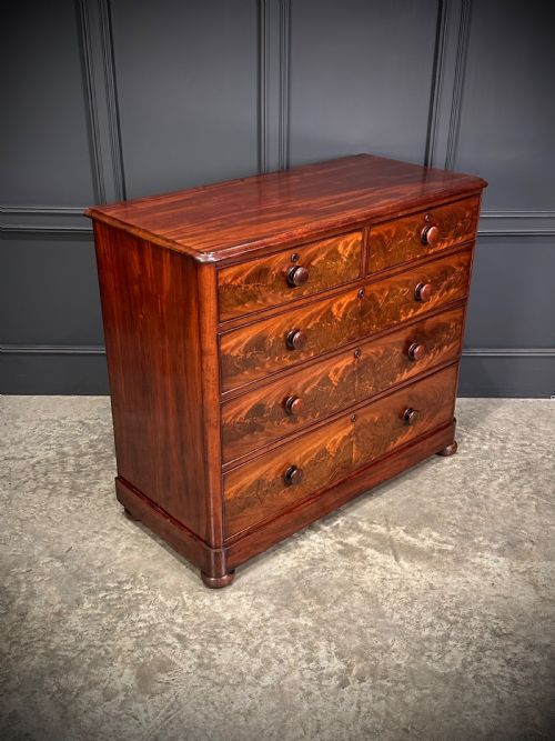 VICTORIAN MAHOGANY CHEST OF DRAWERS - ADDITIONAL PHOTO 7