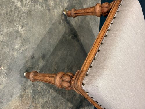 SET OF SIX CARVED BLEACHED OAK DINING CHAIRS - ADDITIONAL PHOTO 7