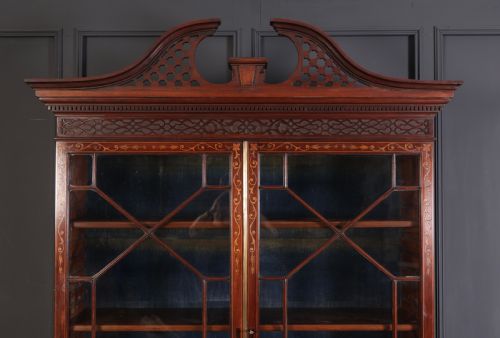 RARE GEORGIAN MARQUETRY INLAID MAHOGANY BOOKCASE - ADDITIONAL PHOTO 3