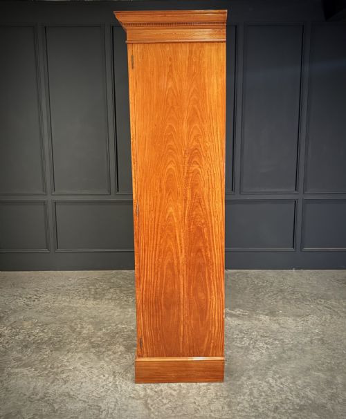 EDWARDIAN SATINWOOD TRIPLE WARDROBE - ADDITIONAL PHOTO 5