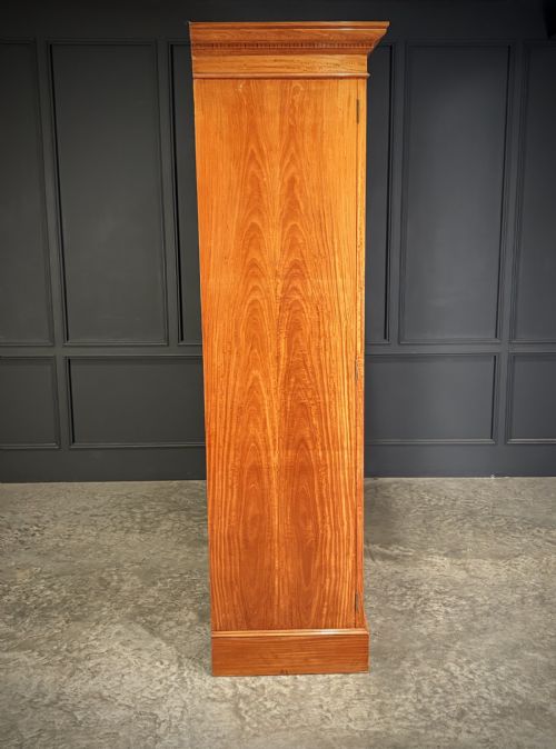EDWARDIAN SATINWOOD TRIPLE WARDROBE - ADDITIONAL PHOTO 7