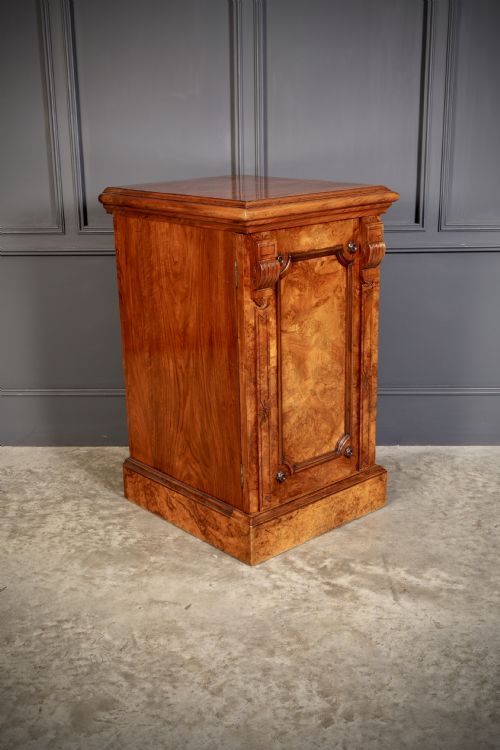 LARGE PAIR OF ENGLISH FIGURED WALNUT PEDESTAL CABINETS - ADDITIONAL PHOTO 4