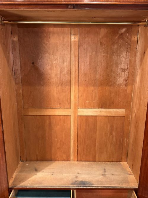 VICTORIAN MAHOGANY DOUBLE WARDROBE - ADDITIONAL PHOTO 4