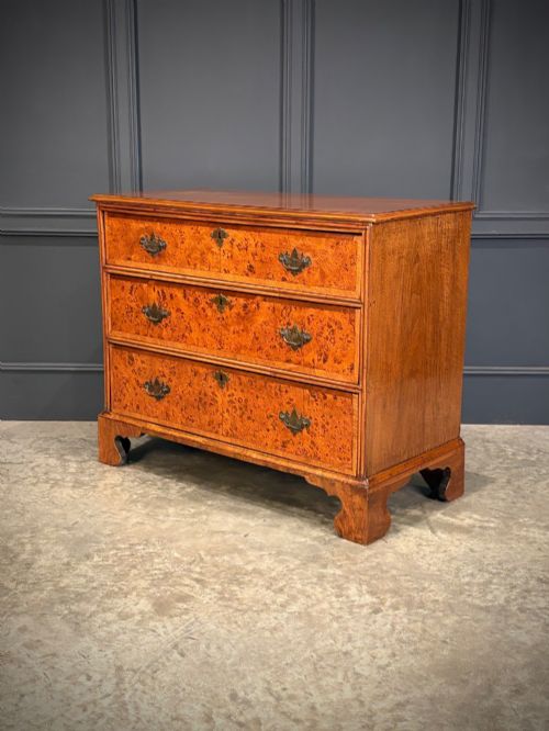 MULBERRY WALNUT CHEST OF DRAWERS - ADDITIONAL PHOTO 7