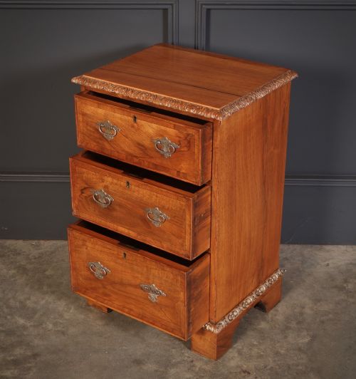 PAIR OF WALNUT BEDSIDE CHESTS - ADDITIONAL PHOTO 6