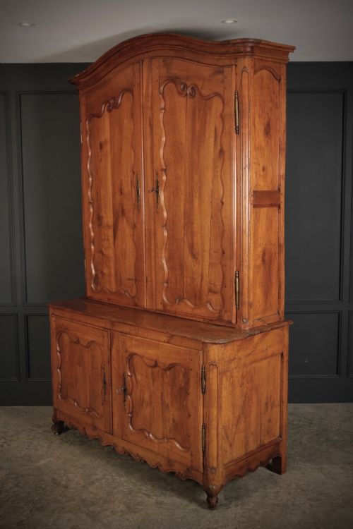 LARGE 18TH CENTURY CHERRY WOOD CUPBOARD - ADDITIONAL PHOTO 3