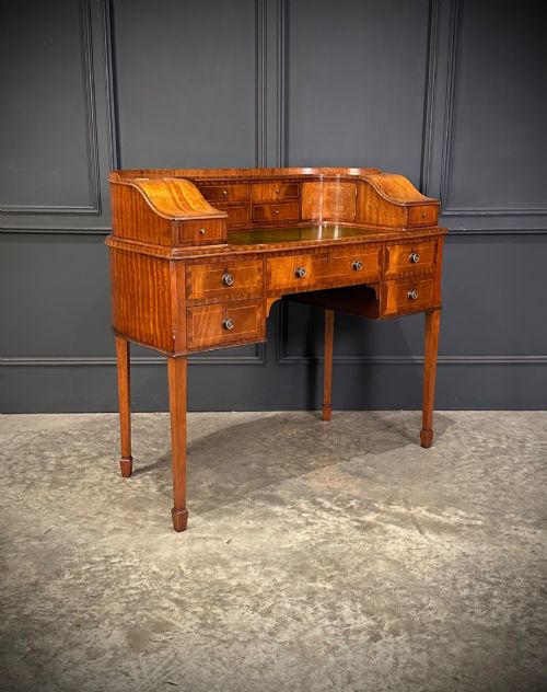 INLAID MAHOGANY CARLTON HOUSE DESK