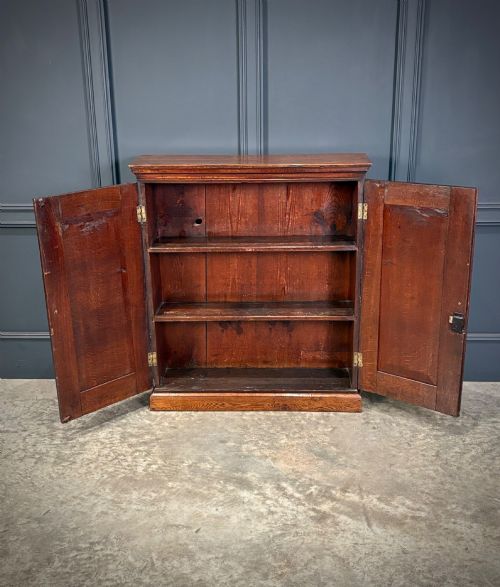 GEORGIAN OAK BOOKCASE - ADDITIONAL PHOTO 1