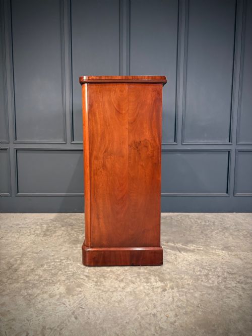 VICTORIAN MAHOGANY CHEST OF DRAWERS - ADDITIONAL PHOTO 8