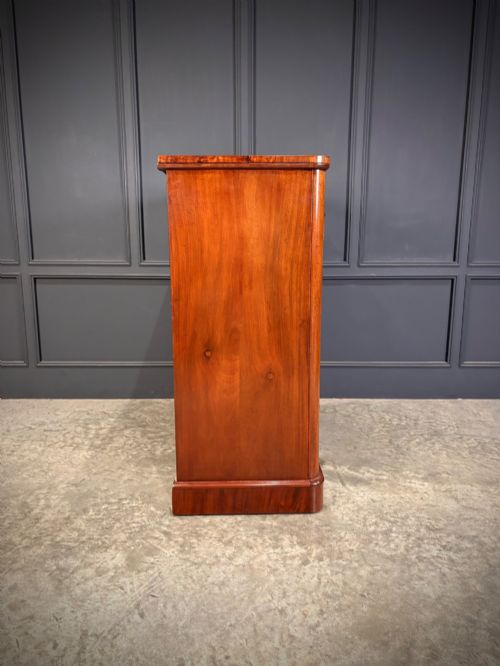VICTORIAN MAHOGANY CHEST OF DRAWERS - ADDITIONAL PHOTO 10