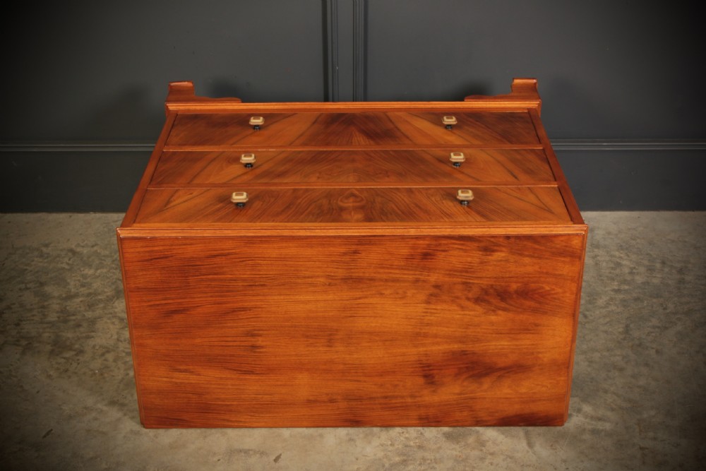 Walnut Art Deco Chest of Drawers by Waring & Gillow View XII
