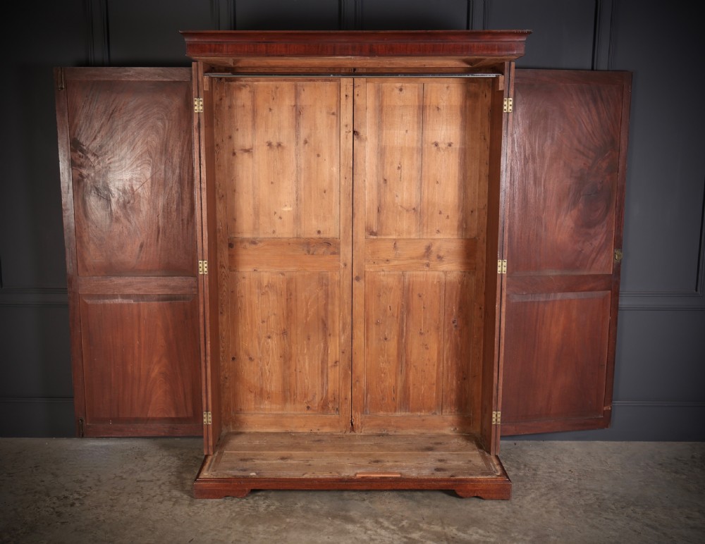 18th Century Mahogany & Amboyna Wardrobe View IX