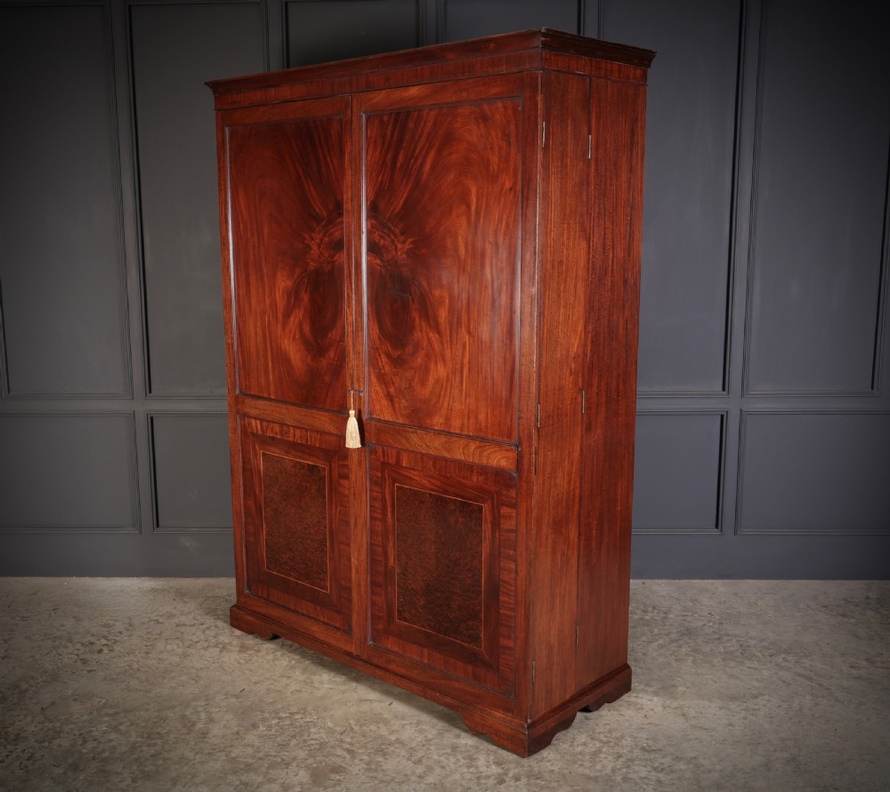 18th Century Mahogany & Amboyna Wardrobe View XI