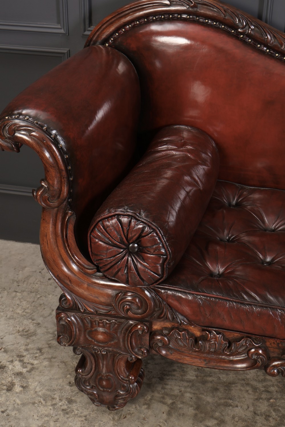 Large Rosewood Leather Sofa View VIII