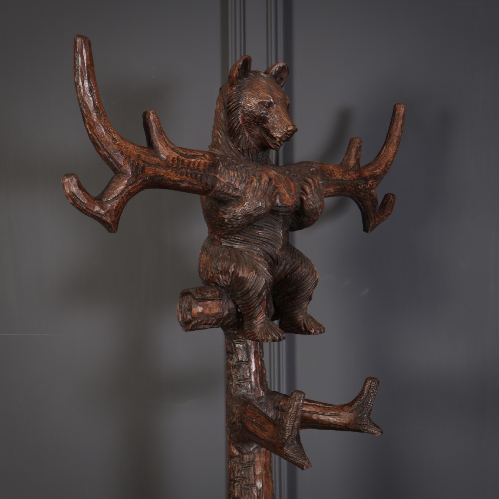 Black Forest Bear Hallstand View V