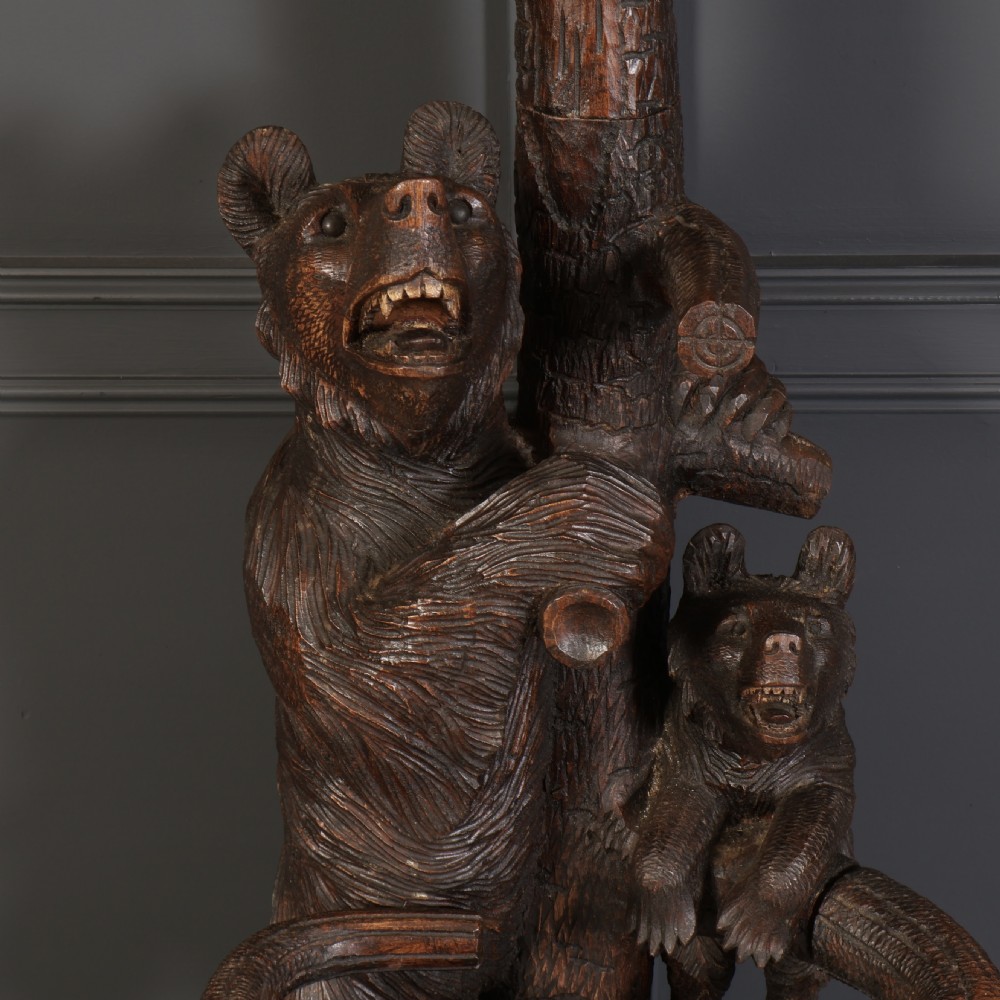 Black Forest Bear Hallstand View VII