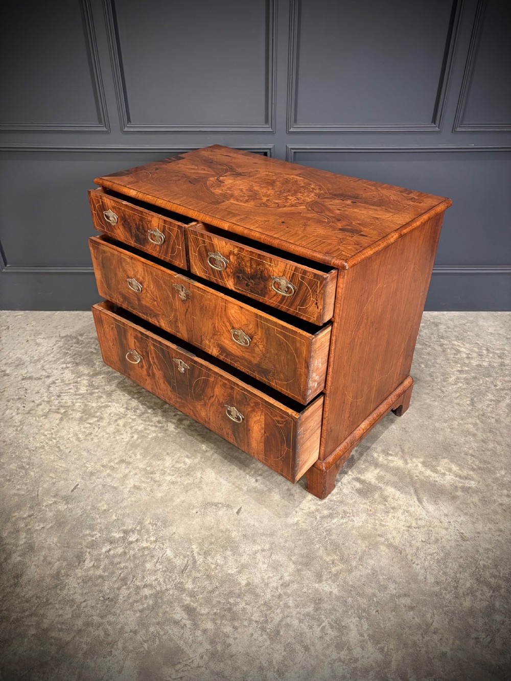 William & Mary Inlaid Walnut Chest of Drawers View XIV