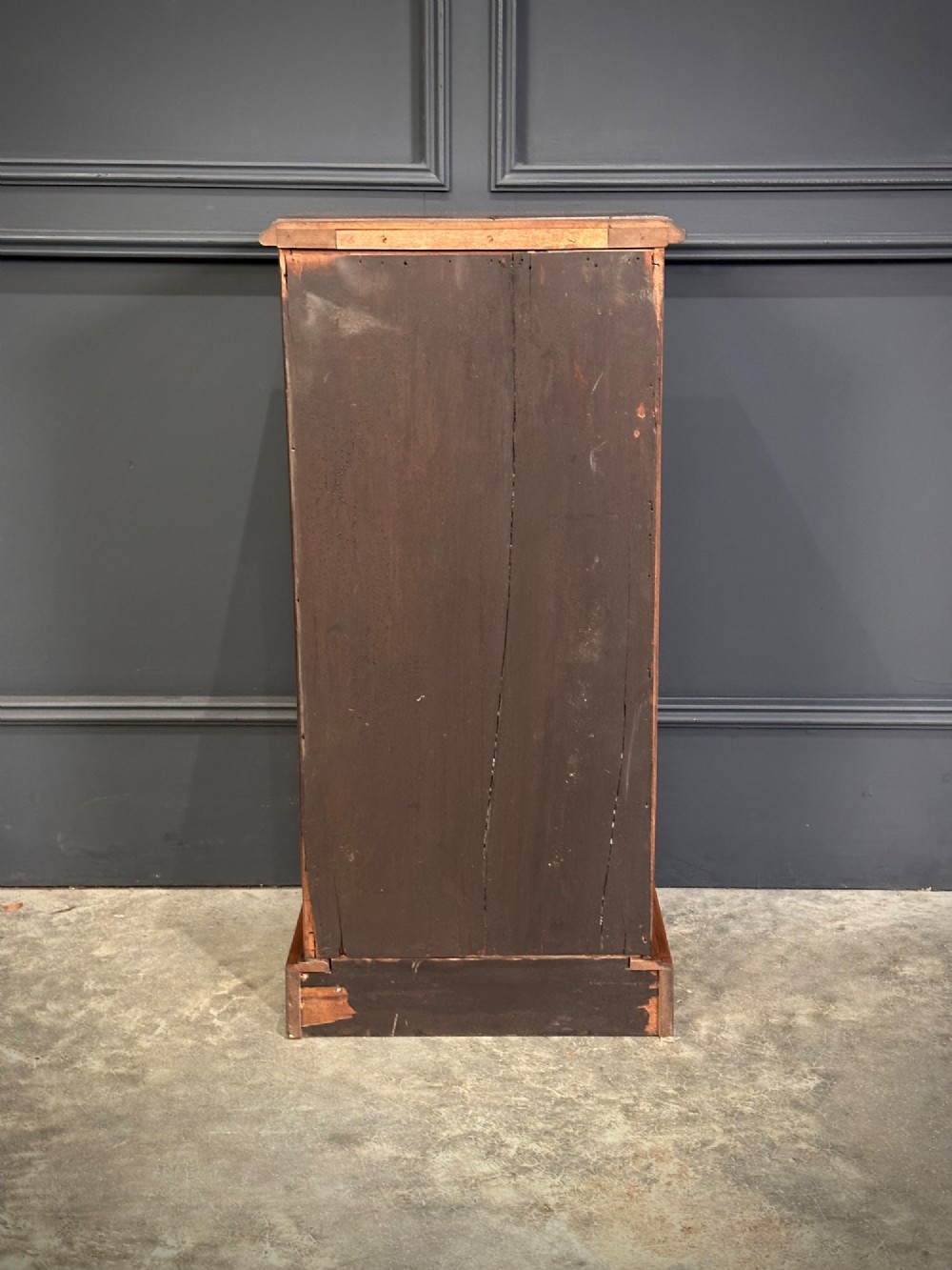 A pair of tall Edwardian mahogany and rosewood four-drawer bedside chests with brass drop handles and plinth bases. View XIV
